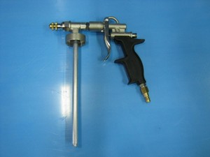 Фото 1. Пістолет Teroson для полостей UBC
